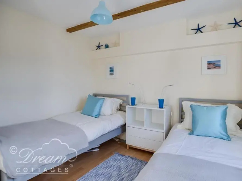 Ammonite Cottage, Portland