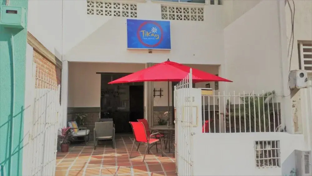 Tikay Cafe Hostel