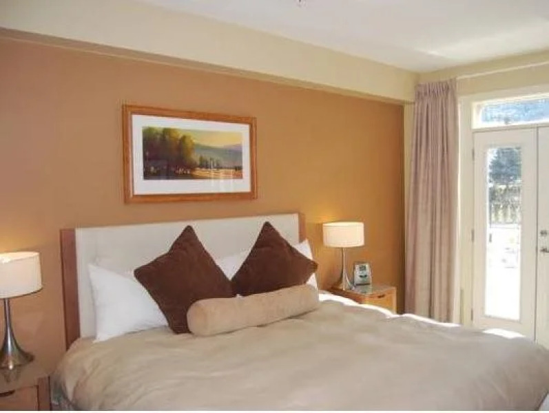 Okanagan Valley Rentals at Strand Lakeside Resort