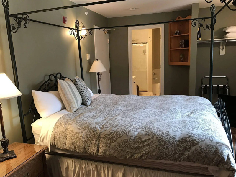 The Lady MacDonald Country Inn