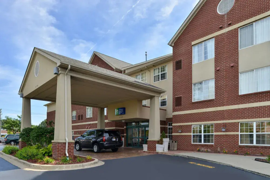 Holiday Inn Express Hotel & Suites Southfield - Detroit