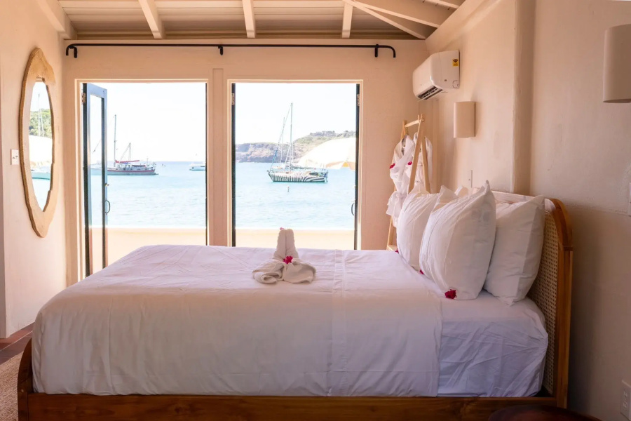 Galleon Beach Hotel