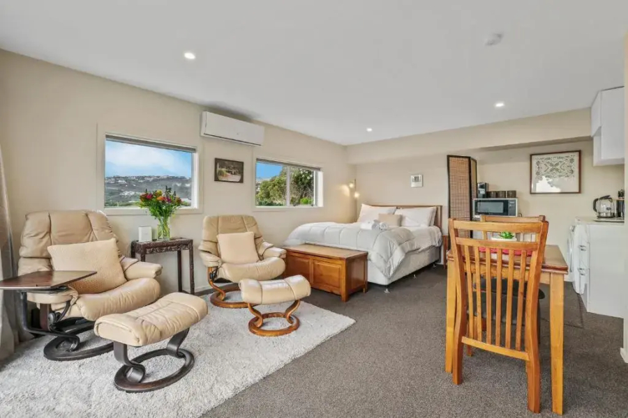 Gatehouse on the Bay - Christchurch Holiday Unit