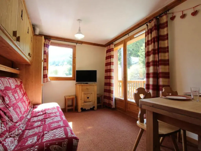 Appartement Lanslebourg-Mont-Cenis, 3 pièces, 6 personnes - FR-1-508-78