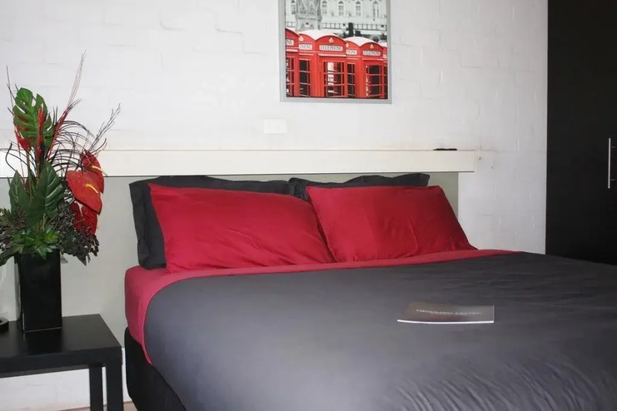 Newman Hotel