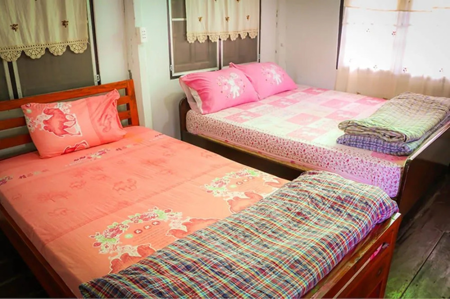 Baan Suan Phetphraewa Resort