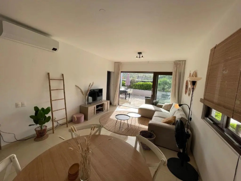 NEWLY STYLED Beach house 'White Sands' GreenView BlueBay Golf & Beach Resort Curaçao 2 bedrooms 2 bathrooms Gated Community Ground Floor Terrace Including Pool & Beach Access Fully Airconditioned Family Friendly