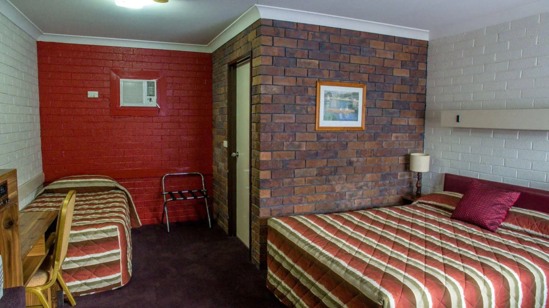 Arabella Motor Inn (formerly South Tweed Motor Inn)