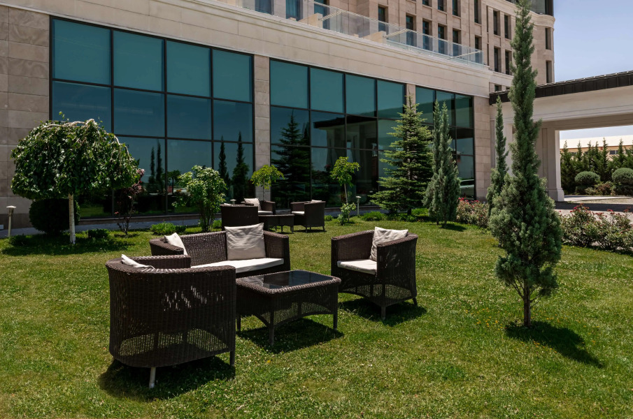 DoubleTree by Hilton Hotel Van