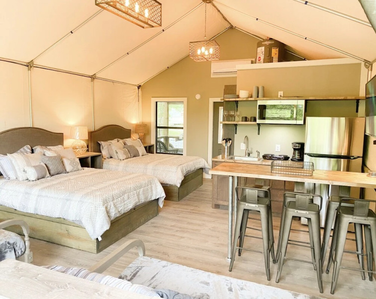 13 Son's Geronimo - Birdhouse Cabin