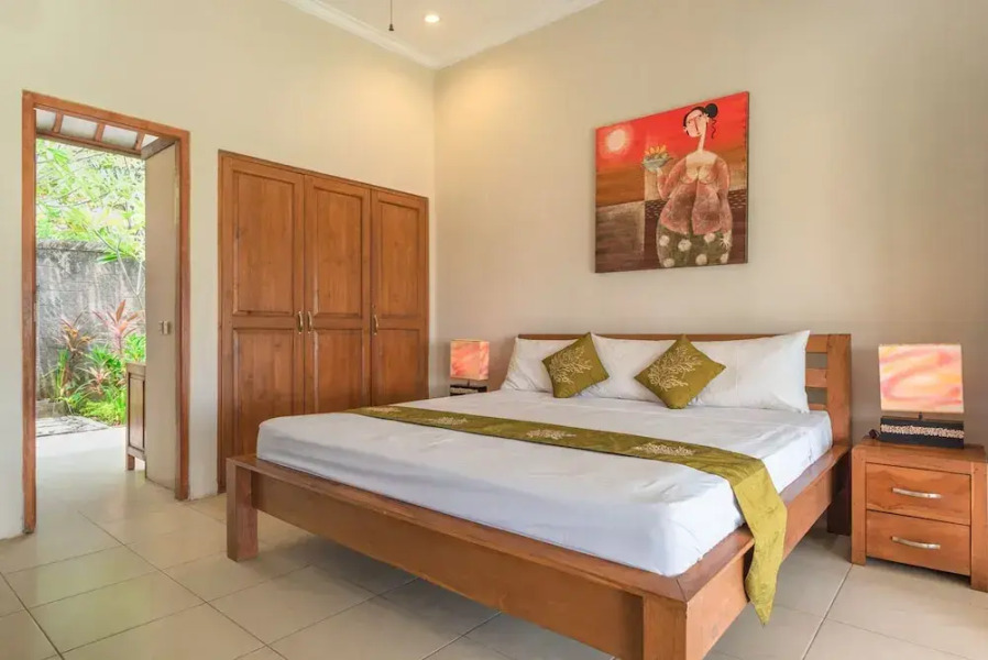 Villa Lotus Kayuputih