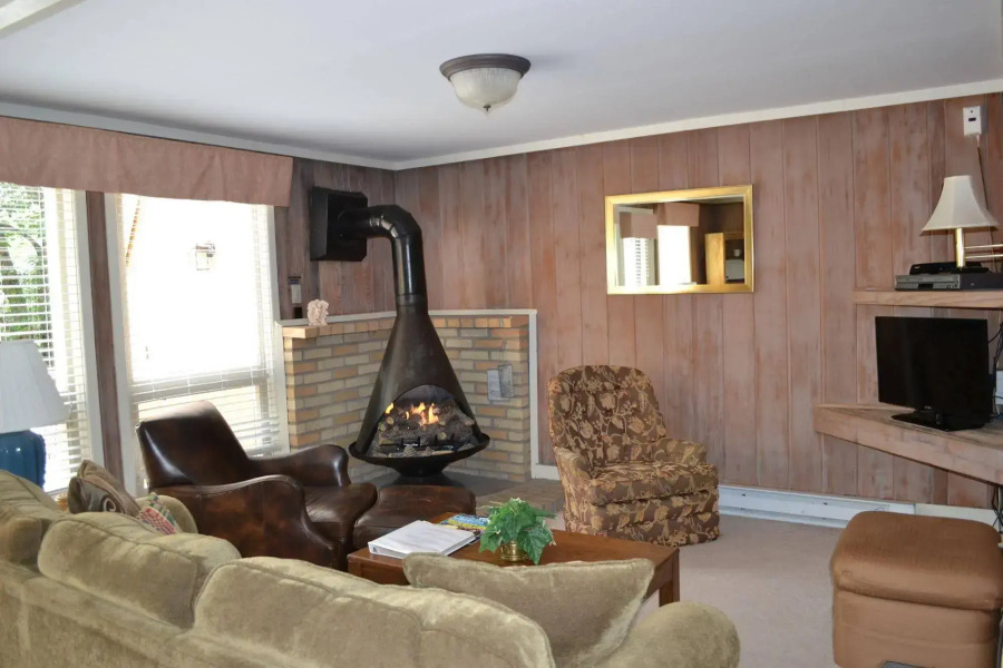 Cedar Village Condominiums