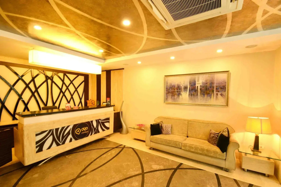 OYO Premium Kanchan Bagh