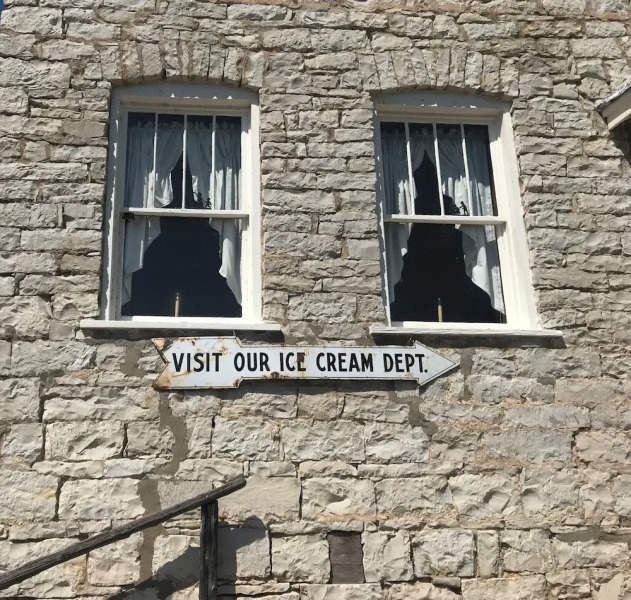 Corner George Inn Bed & Breakfast