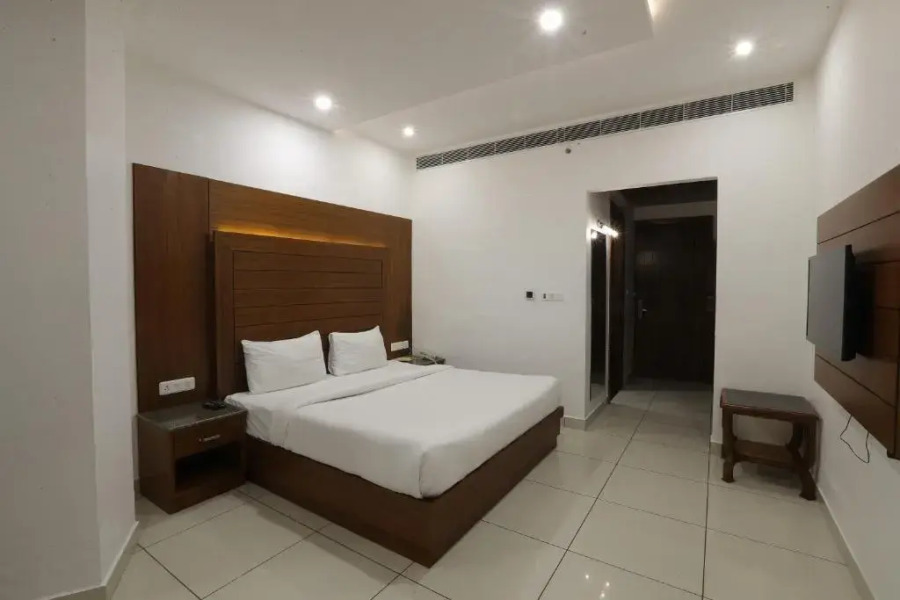 Grand Hotel Nawanshahr