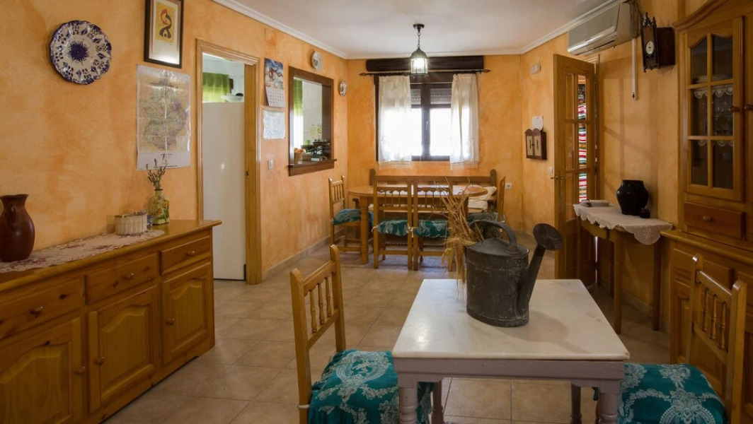 Alamo House 102511 by MO Rentals