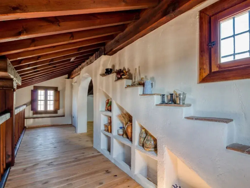 Pretty Cottage in Alcaucín with Private Swimming Pool