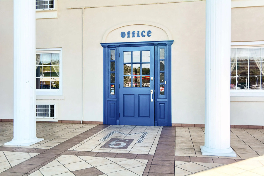 Motel 6 Harrisonburg, VA - South