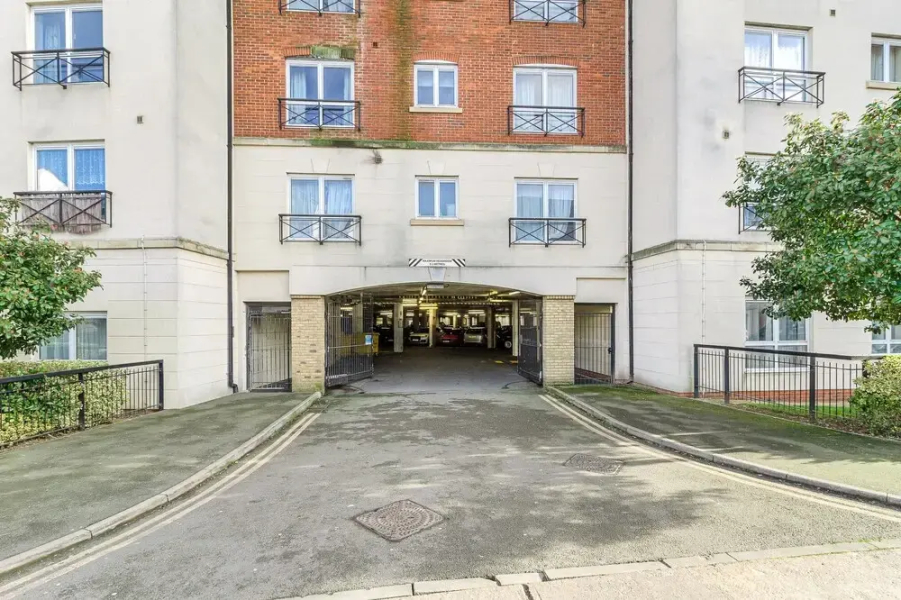 Nest Easy - Alpha House