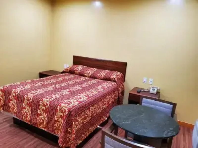 Sunrise Inn
