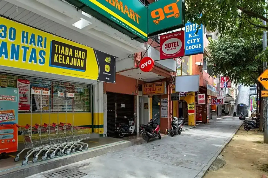 OYO 90160 Kl City Lodge