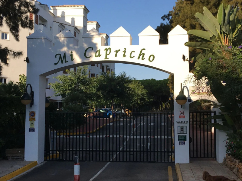 Mi Capricho Beachfront Apartment - Sitio de Calahonda