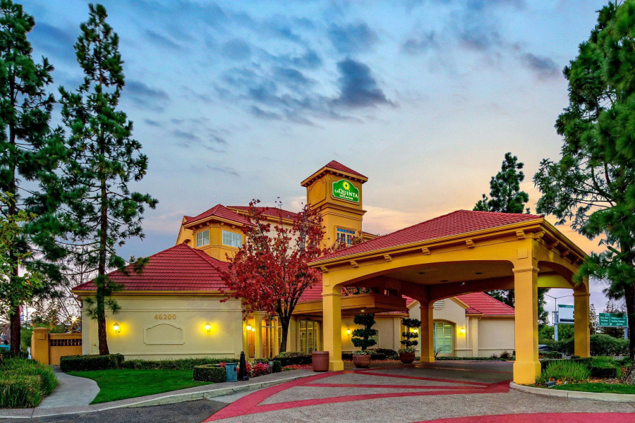 La Quinta Inn & Suites by Wyndham Fremont / Silicon Valley