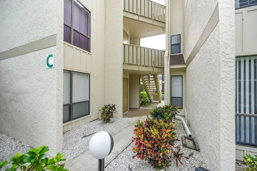 Bay Oaks by Beachside Management