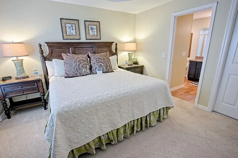 Ida Court Home 3 Bedroom by The VIR Group