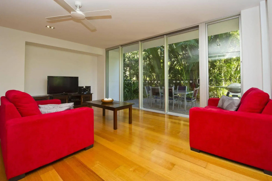 Maggies Beachfront Apartments