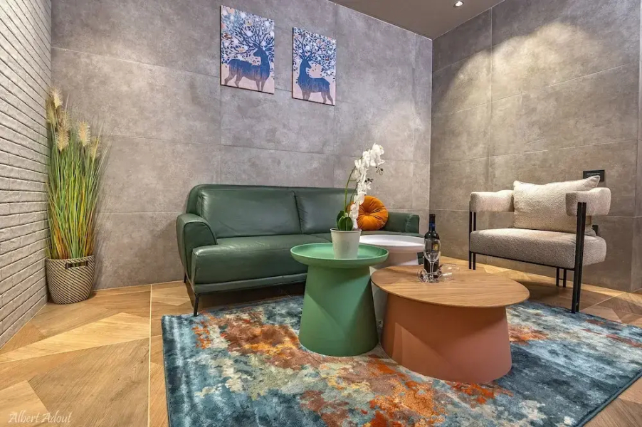 Naomi Boutique Suites