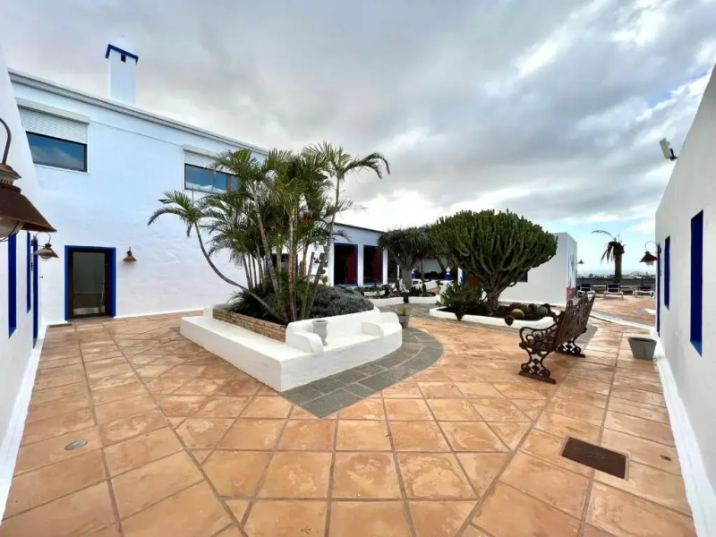 Suite/BB only adults, FreeWifi, shared pool, ocean view in Yaiza