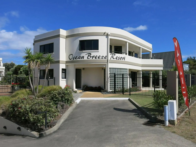 Ocean Breeze Resort