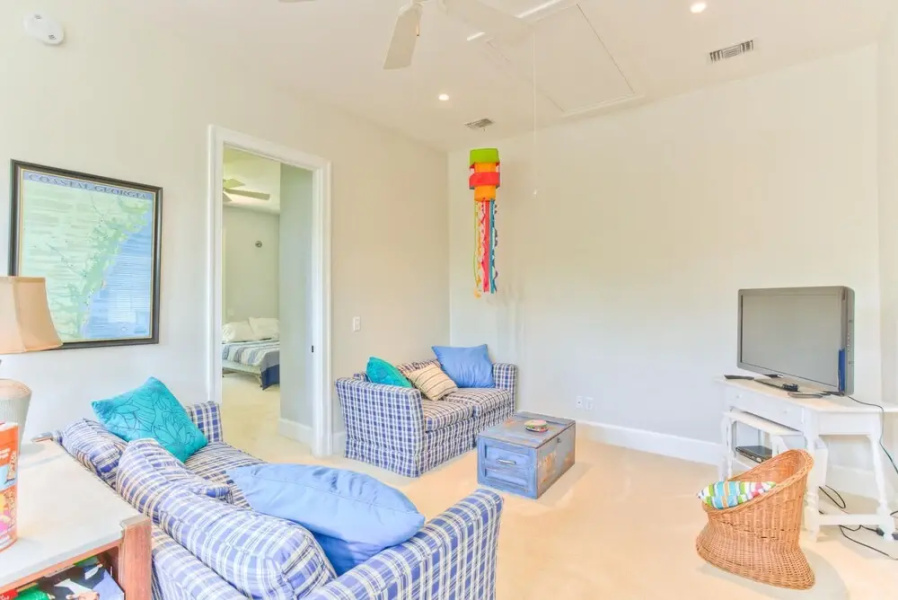 4209 8th Street by Hodnett Cooper