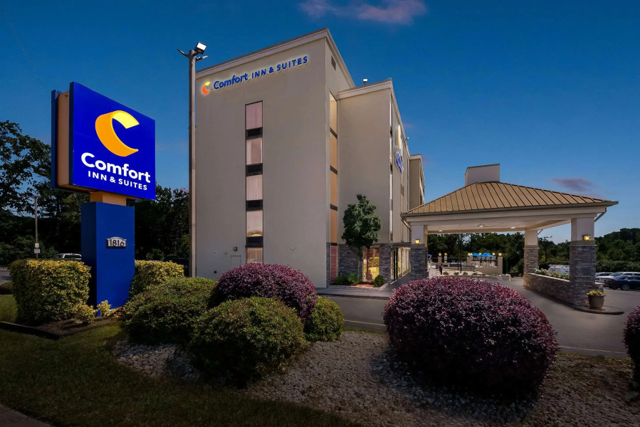 Comfort Inn & Suites Durham near Duke University