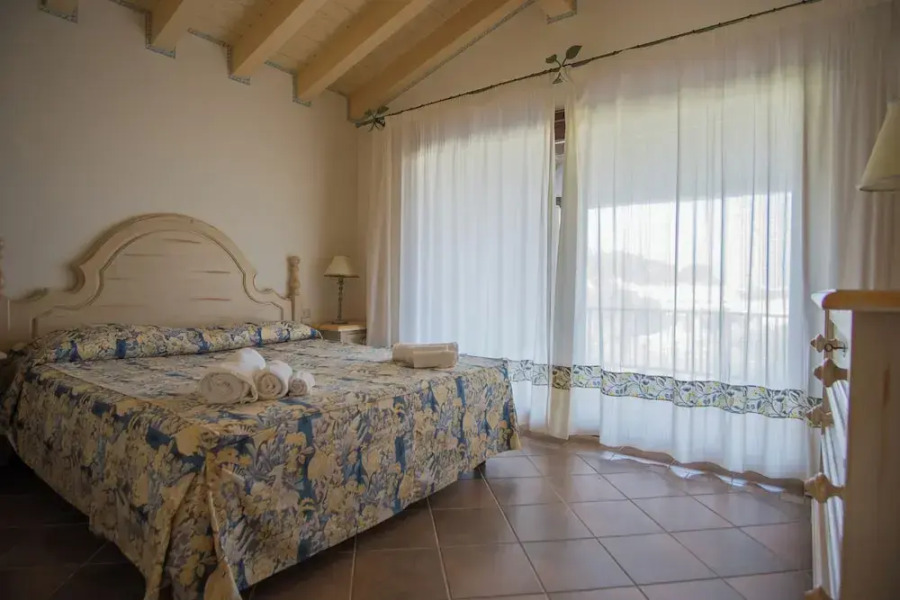 Beautiful Il Giardino Degli Oleandri 1 Bedroom Apartment B2 Sleeps 2 Persons