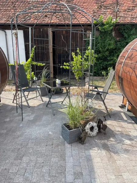 Schlafen im Weinfass