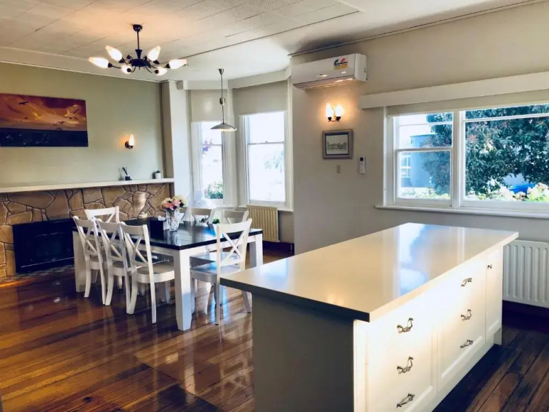 Riverbank Villa Devonport