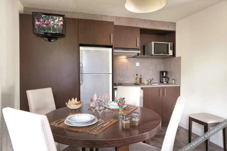 Park & Suites Village La Rochelle Marans