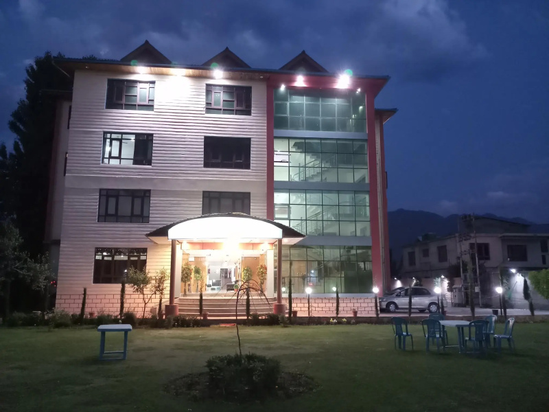 Triden Kashmir Resort