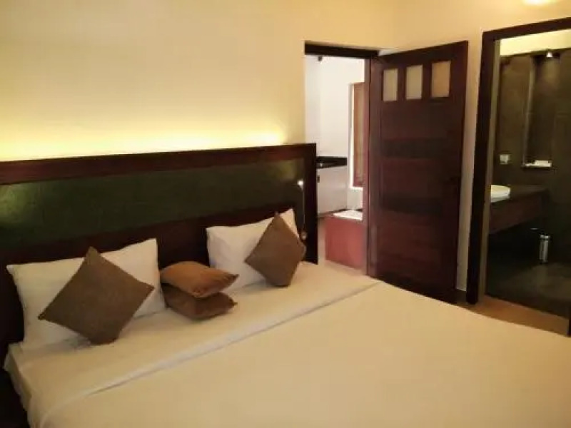 Misty Grove Resort Hotel