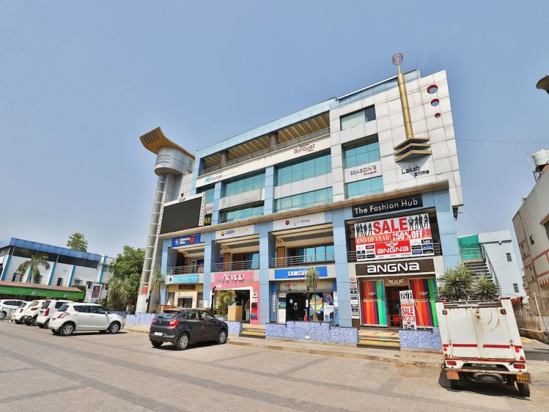 OYO 13372 Hotel Laksh Residency