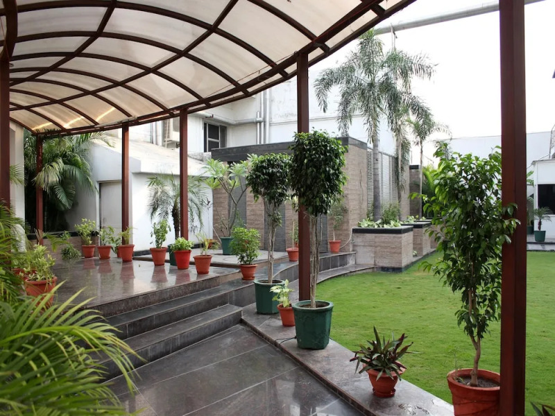 OYO Rooms Garh Road Meerut