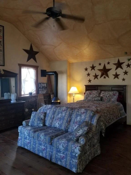 Living Spring Farm Bed and Breakfast