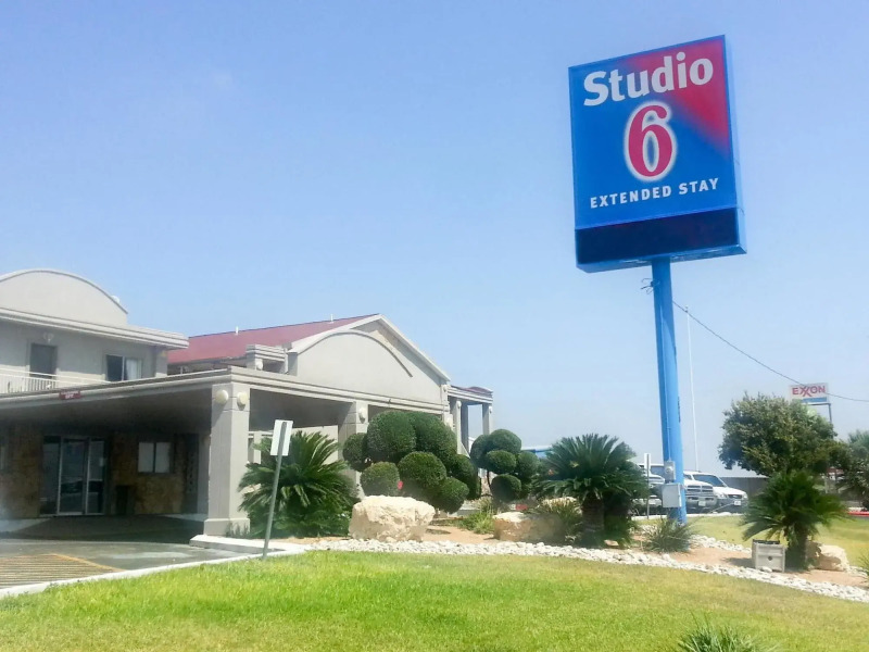 Studio 6 Del Rio