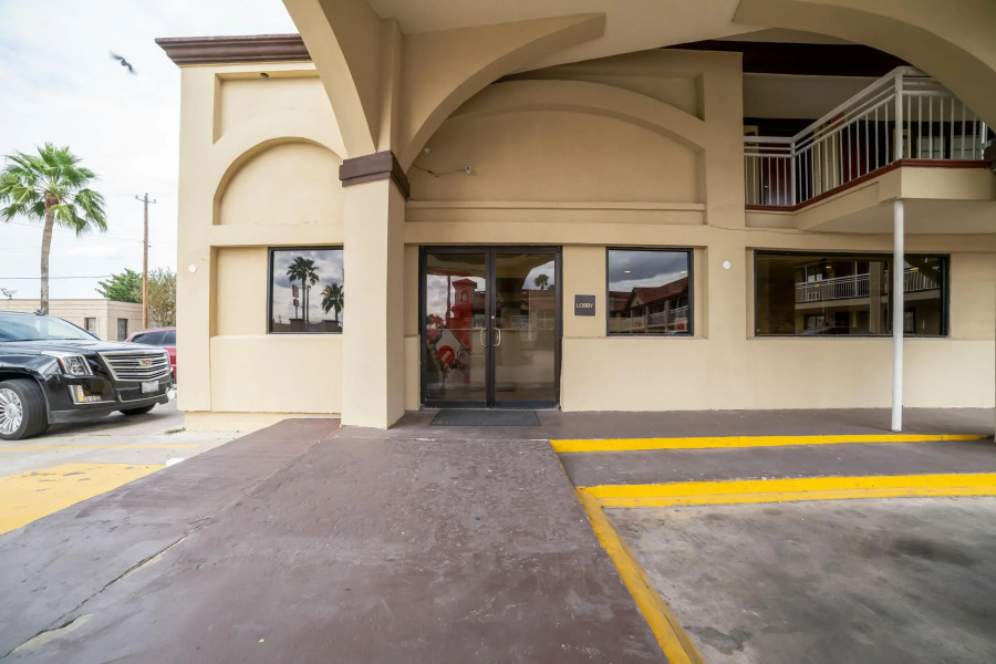 OYO Hotel McAllen Airport South