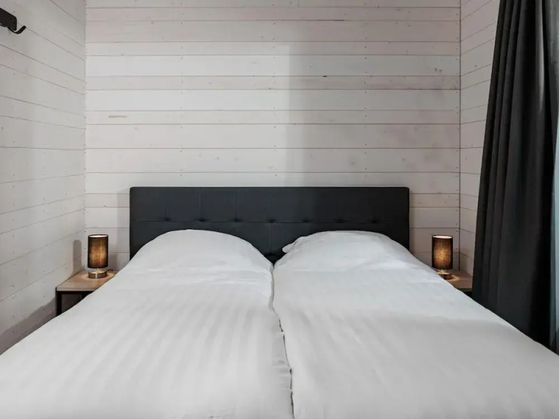 Spacious Villa in Forest Park