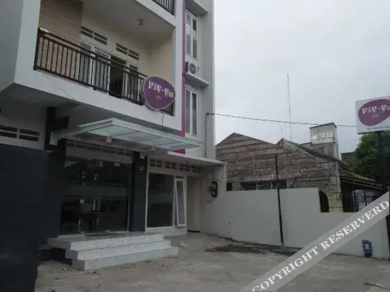 OYO 3798 Fif-fa Inn Pisang Kipas