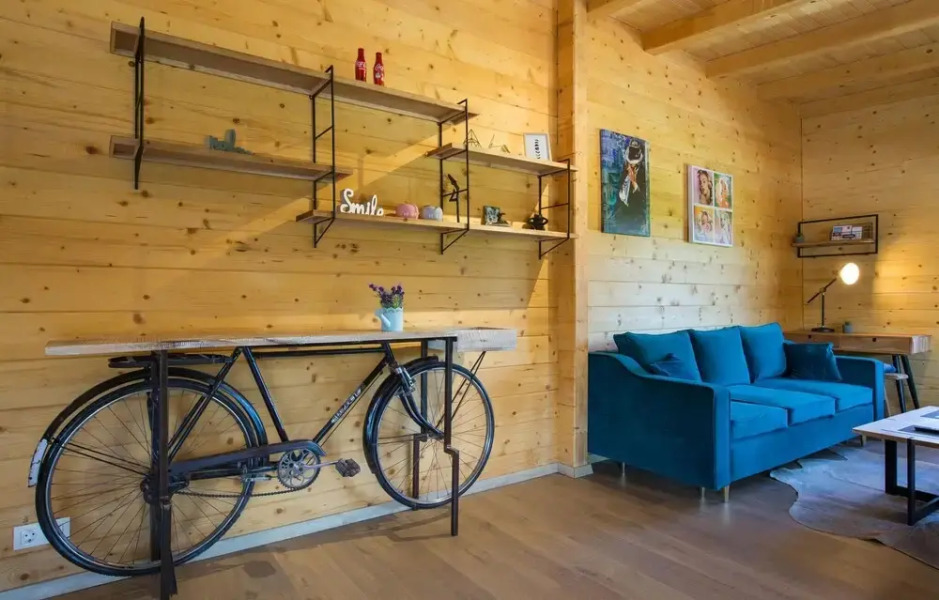 Amazing Home in Donje Taboriste With 2 Bedrooms and Wifi