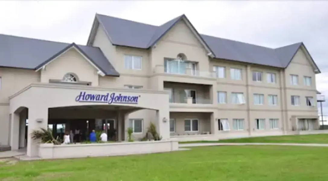 Howard Johnson By Wyndham Piedras Moras